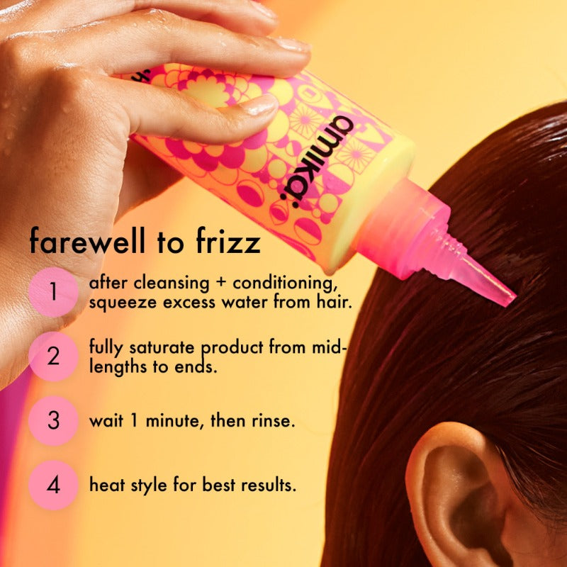 Amika - Smooth Over - Frizz-Fighting Treatment - 200ml