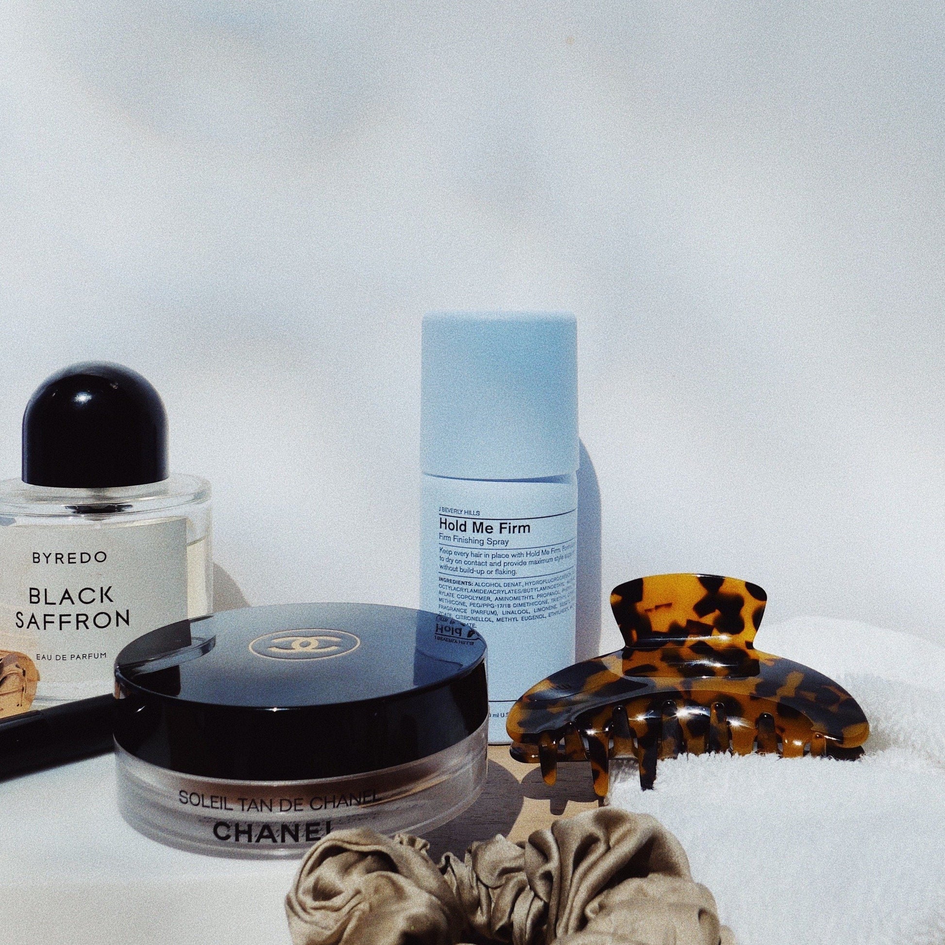 J Beverly Hills - Hold Me Firm - 100 ml