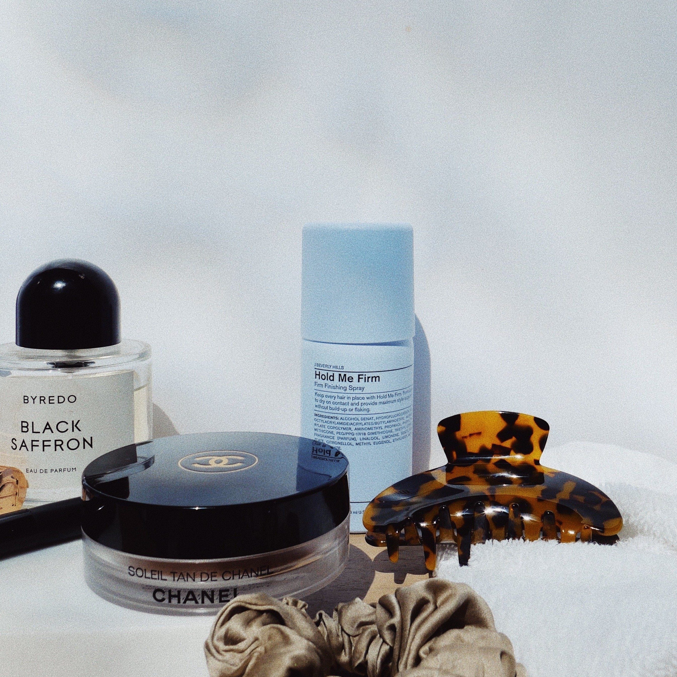 J Beverly Hills - Hold Me Firm - 100 ml