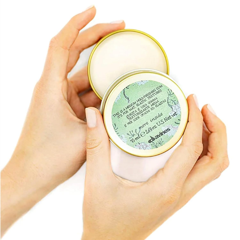 Davines - More Inside Medium Hold Finishing Gum - 75 ml